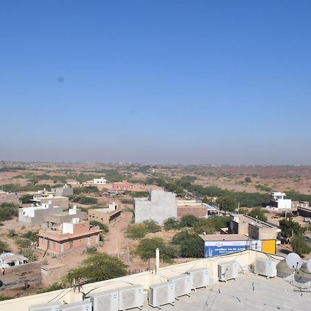 Hotel Krishna & Restaurant Pokhran Buitenkant foto