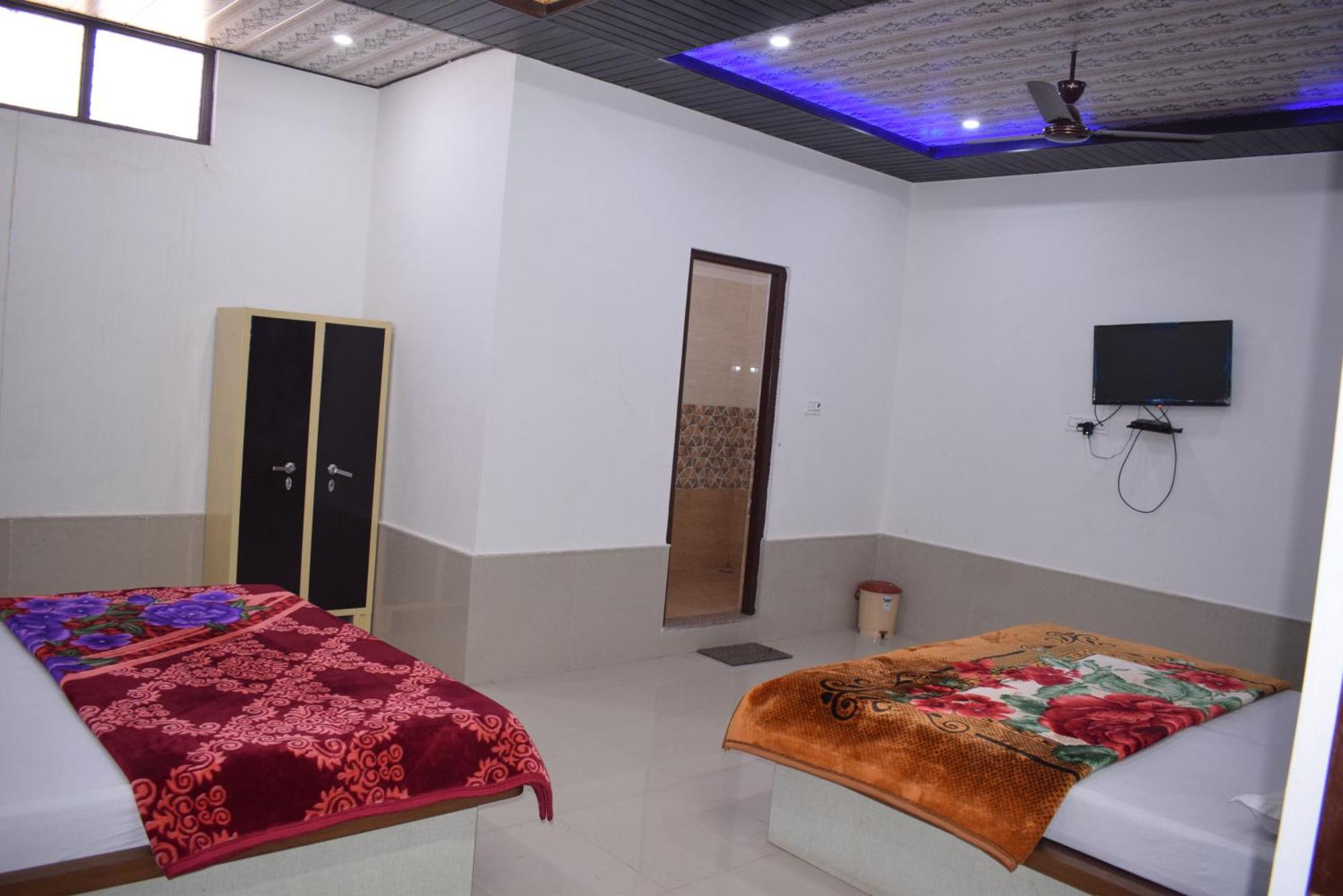 Hotel Krishna & Restaurant Pokhran Buitenkant foto